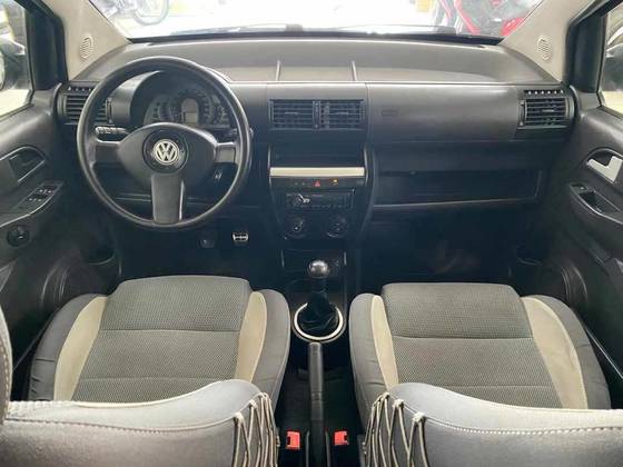VOLKSWAGEN CROSSFOX 1.6 MI FLEX 8V 4P MANUAL